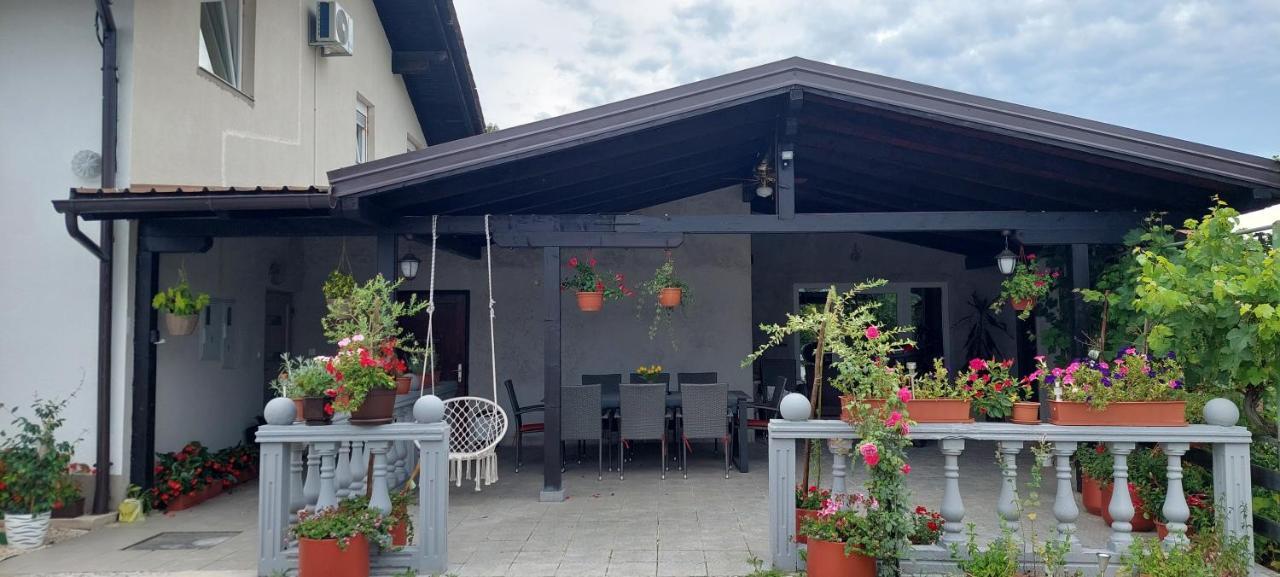 Apartament Kod Ane Belavici Zewnętrze zdjęcie